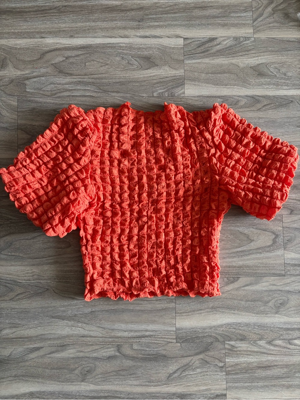 Textured Puff-Sleeve Crop Top - Coral Red